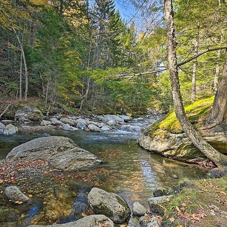 Remote Cabin With Fire Pit 3 Miles To Stowe Mtn! エクステリア 写真