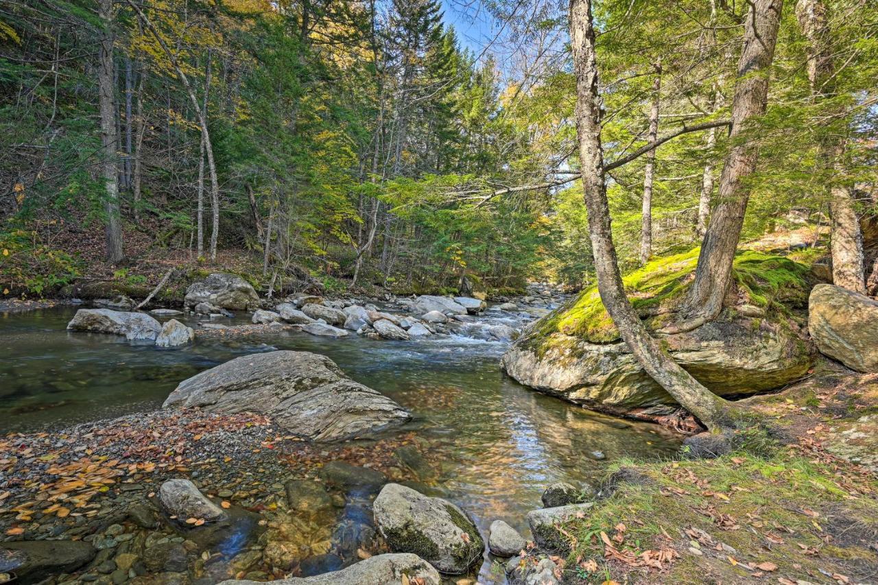 Remote Cabin With Fire Pit 3 Miles To Stowe Mtn! エクステリア 写真