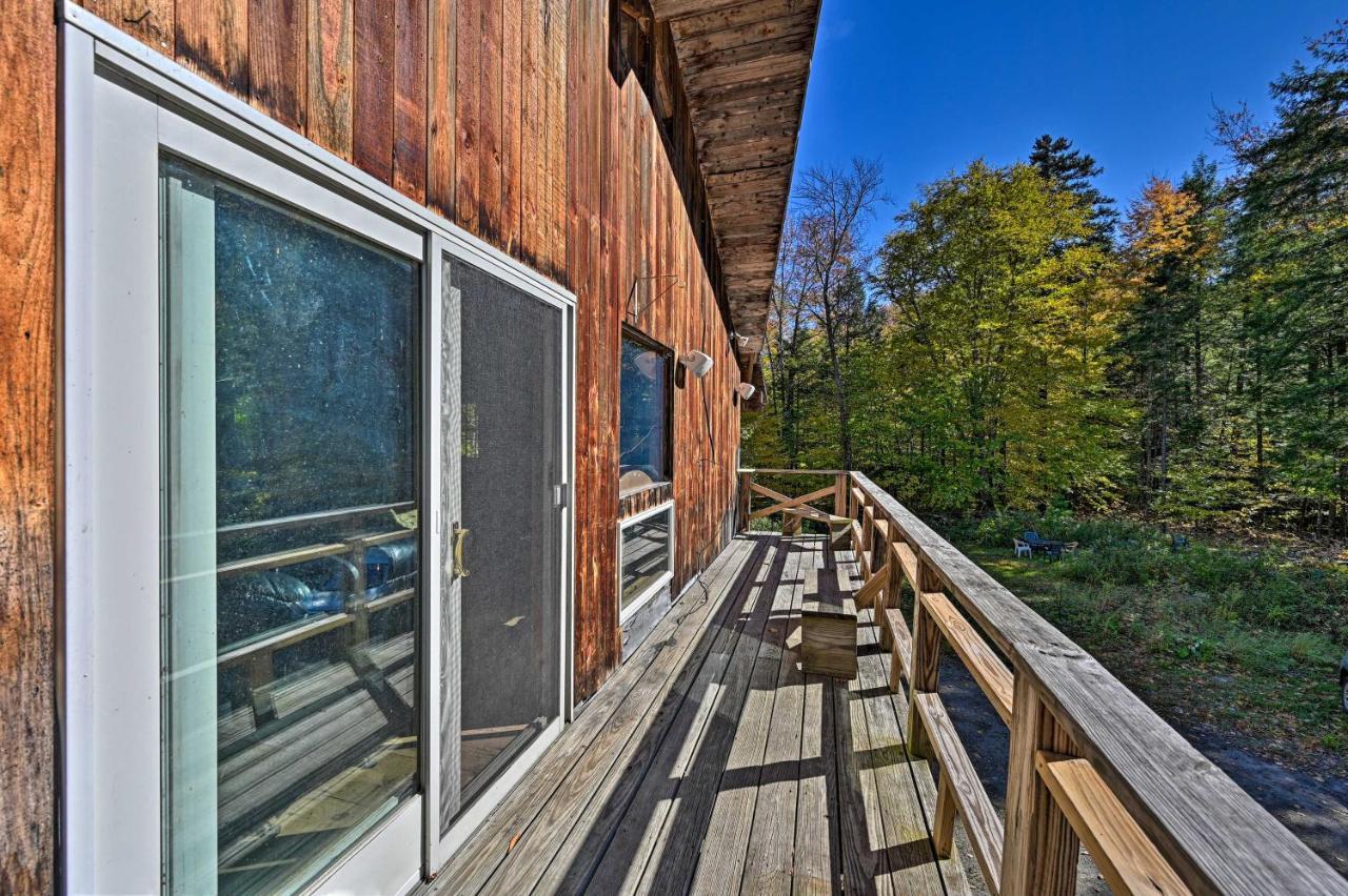 Remote Cabin With Fire Pit 3 Miles To Stowe Mtn! エクステリア 写真